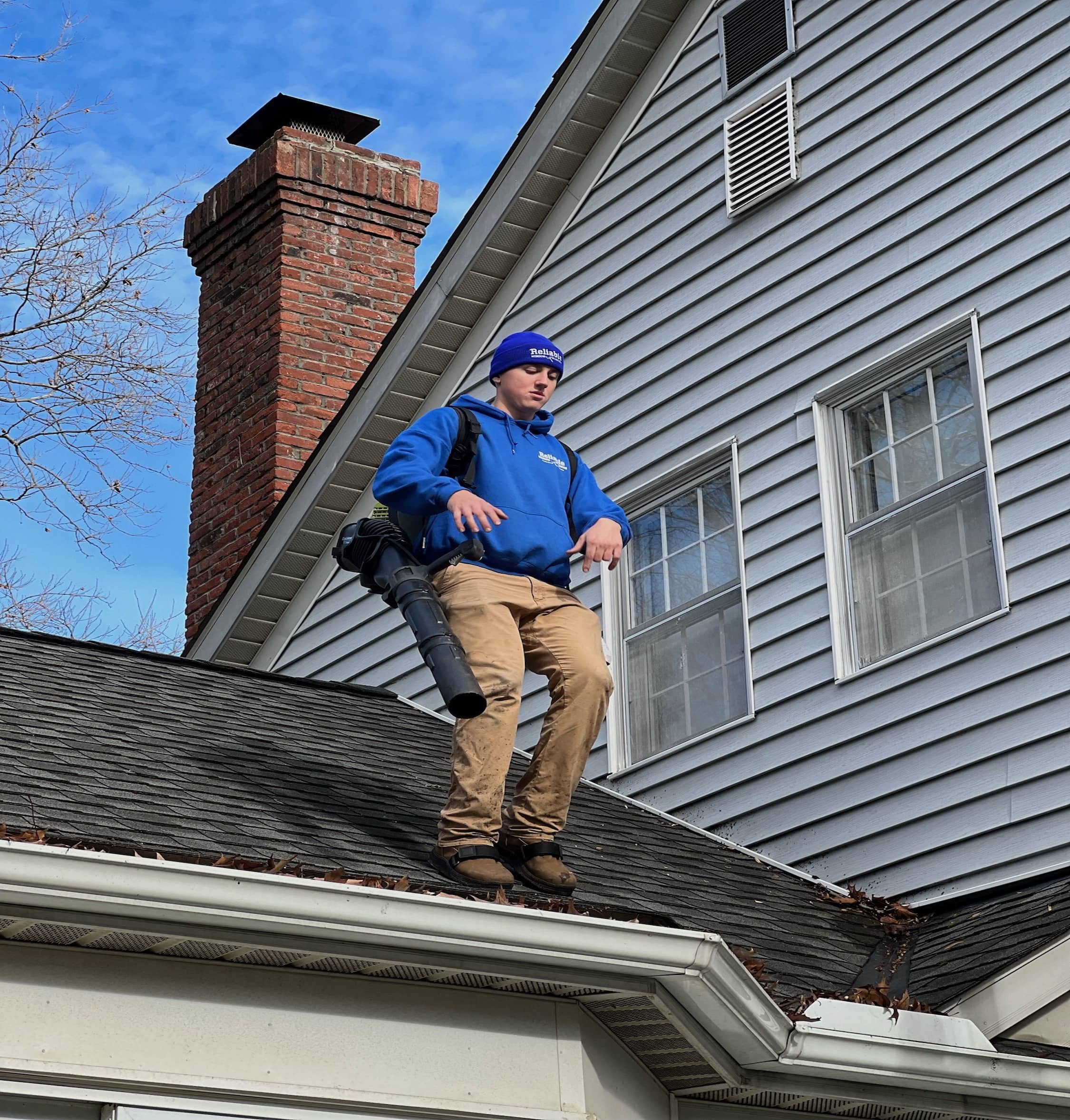 Gutter cleaning service